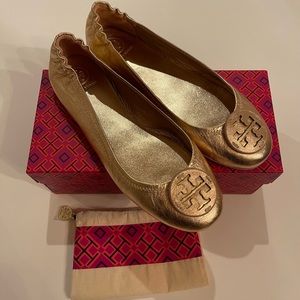 NEW- Rose gold Tory Burch flats